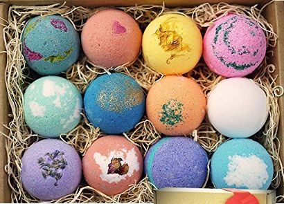 Essential oil bath bombs
