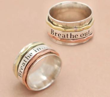 breathe-in spinning ring