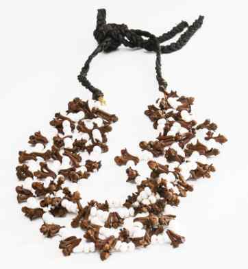 Clove seed necklace