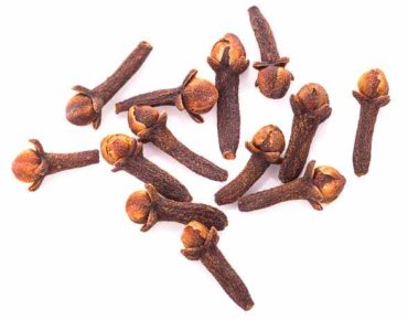 Clove seeds