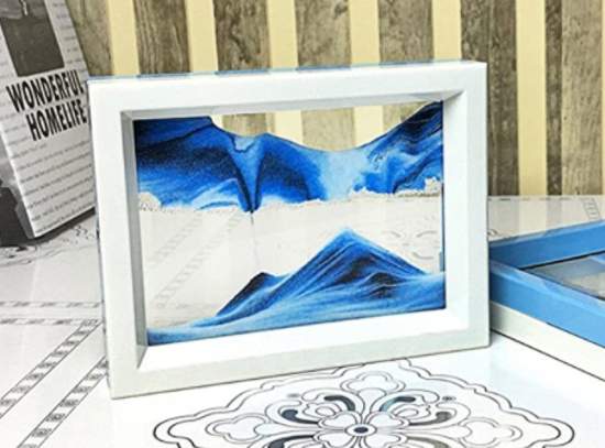 Falling sand art