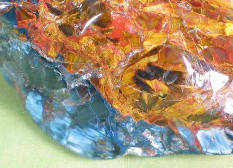 Pietersite crystal
