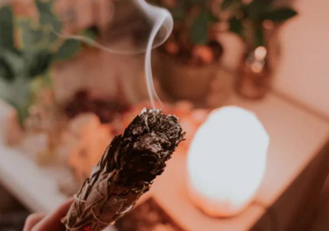 Sage smudge