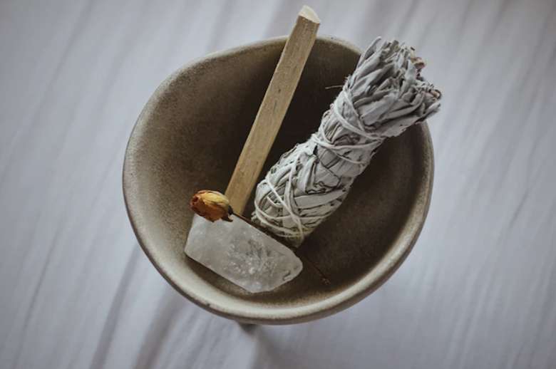 Smudge sage container