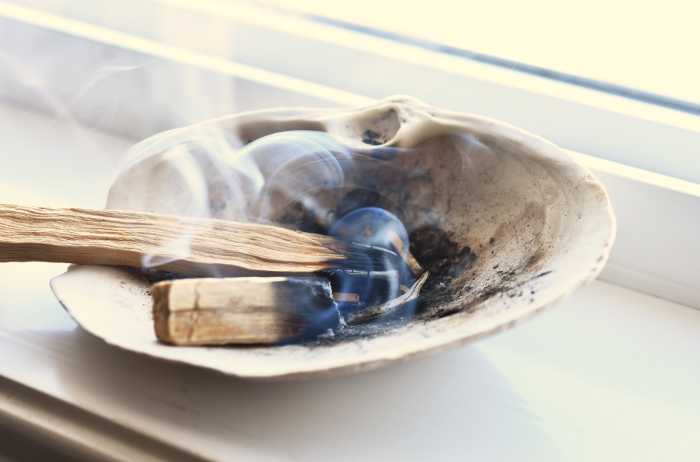 Smudging Palo Santo